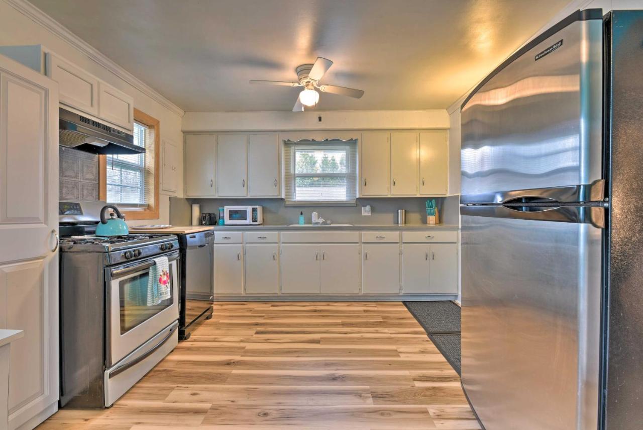 Family-Friendly Hideaway Near Presque Isle! Villa Erie Bagian luar foto