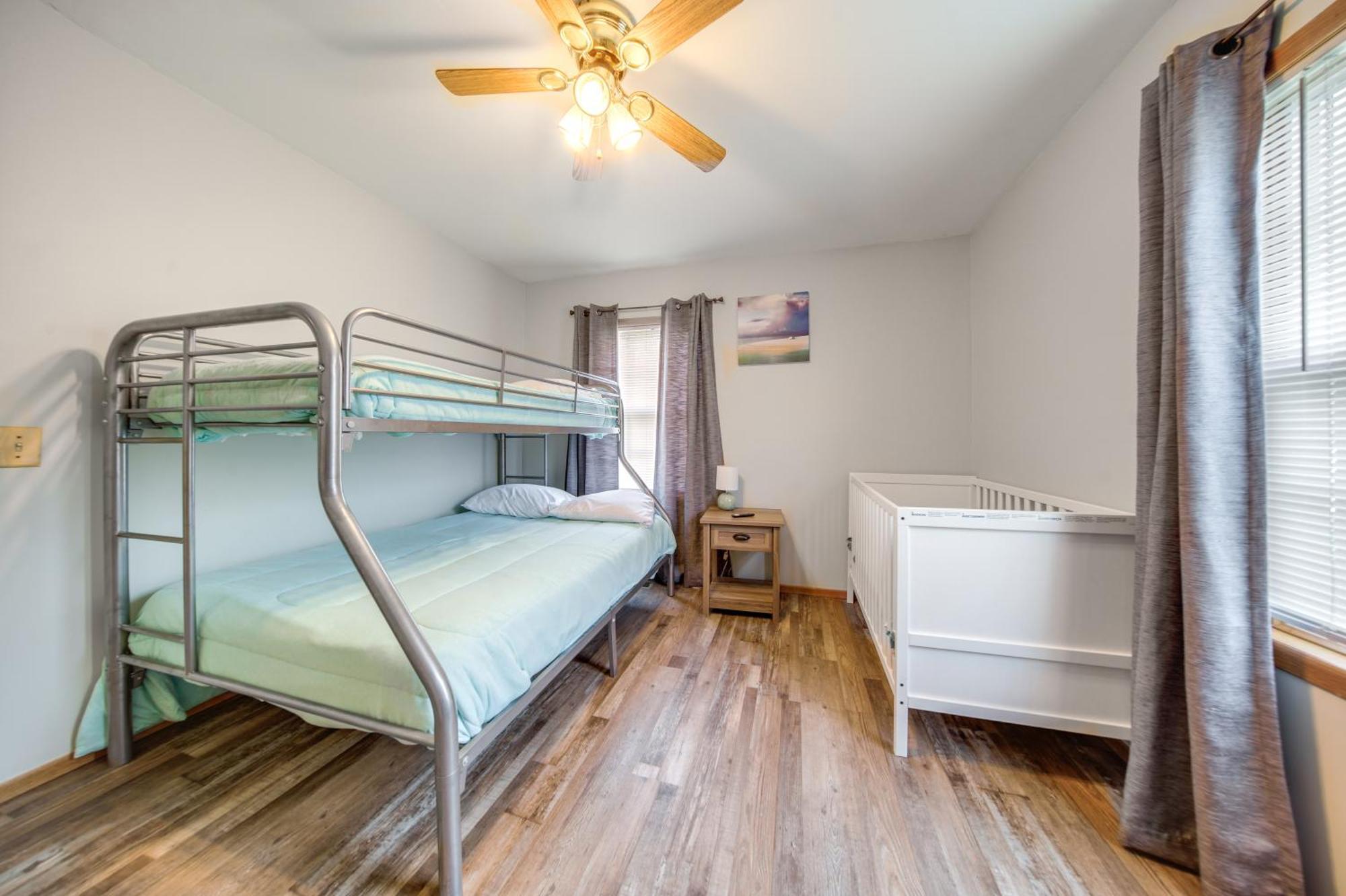 Family-Friendly Hideaway Near Presque Isle! Villa Erie Bagian luar foto