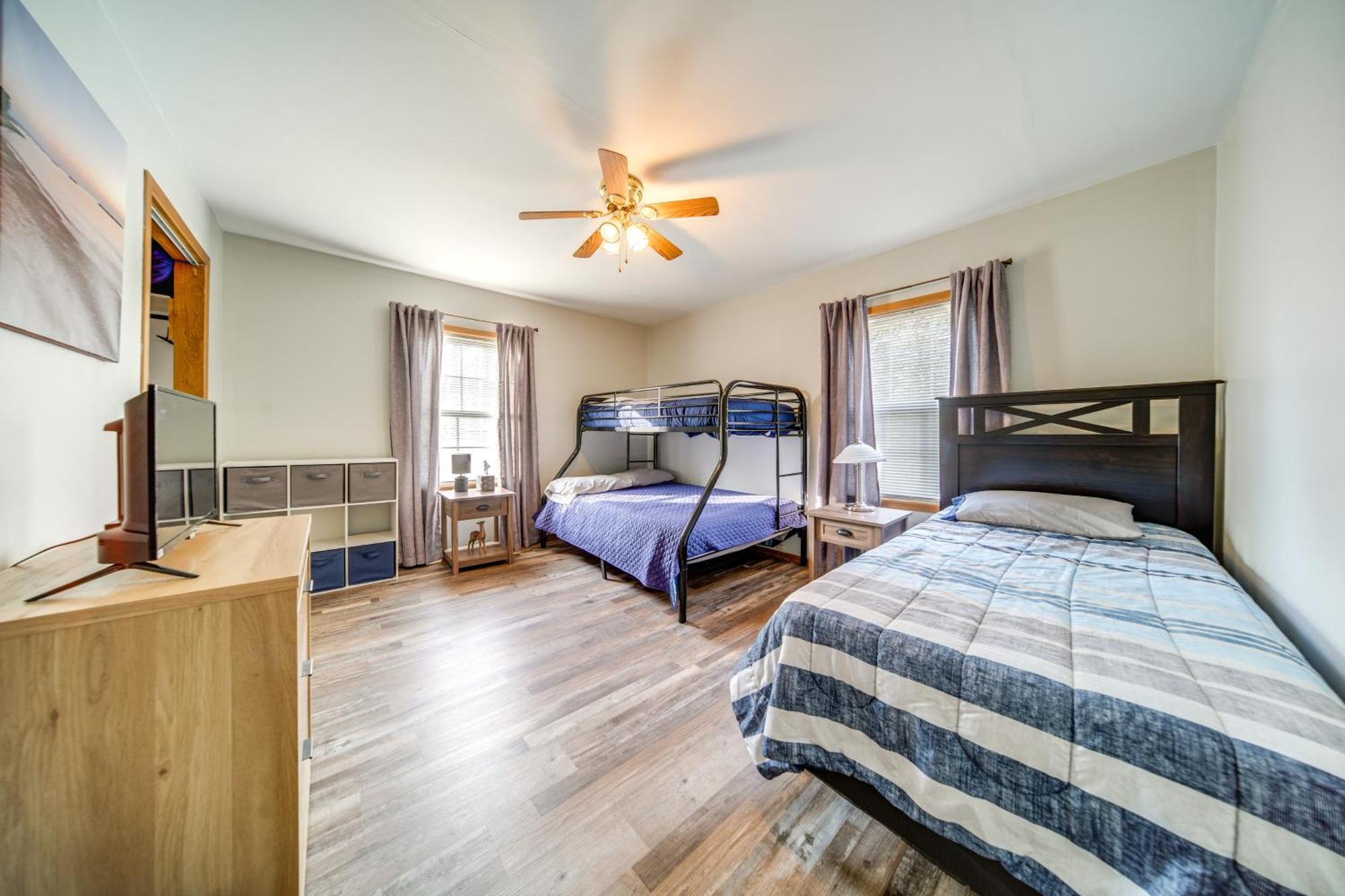Family-Friendly Hideaway Near Presque Isle! Villa Erie Bagian luar foto